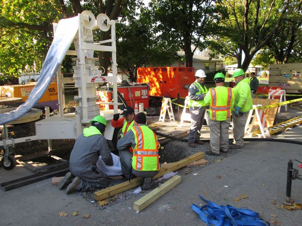 Sinkhole Opens near White House, Causes Major Construction
